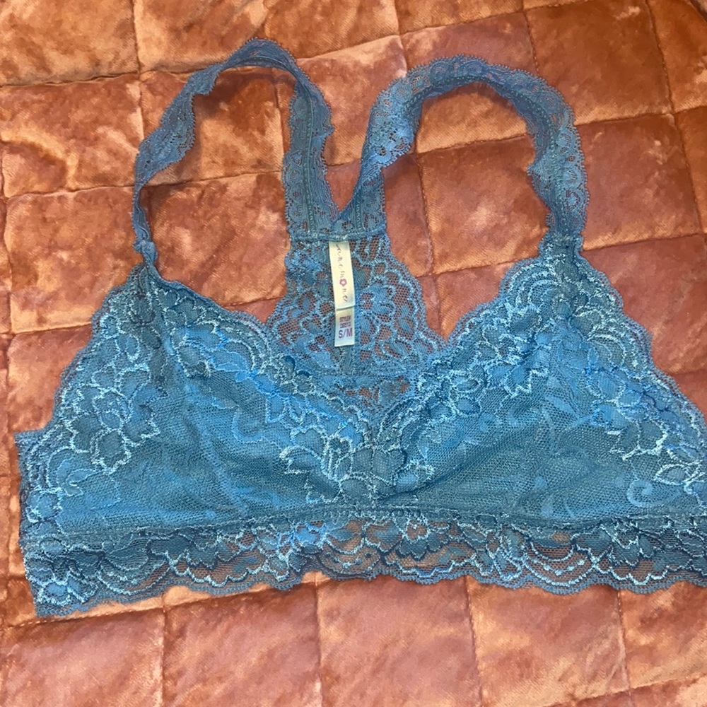 Boutique racer back blue lace bralette